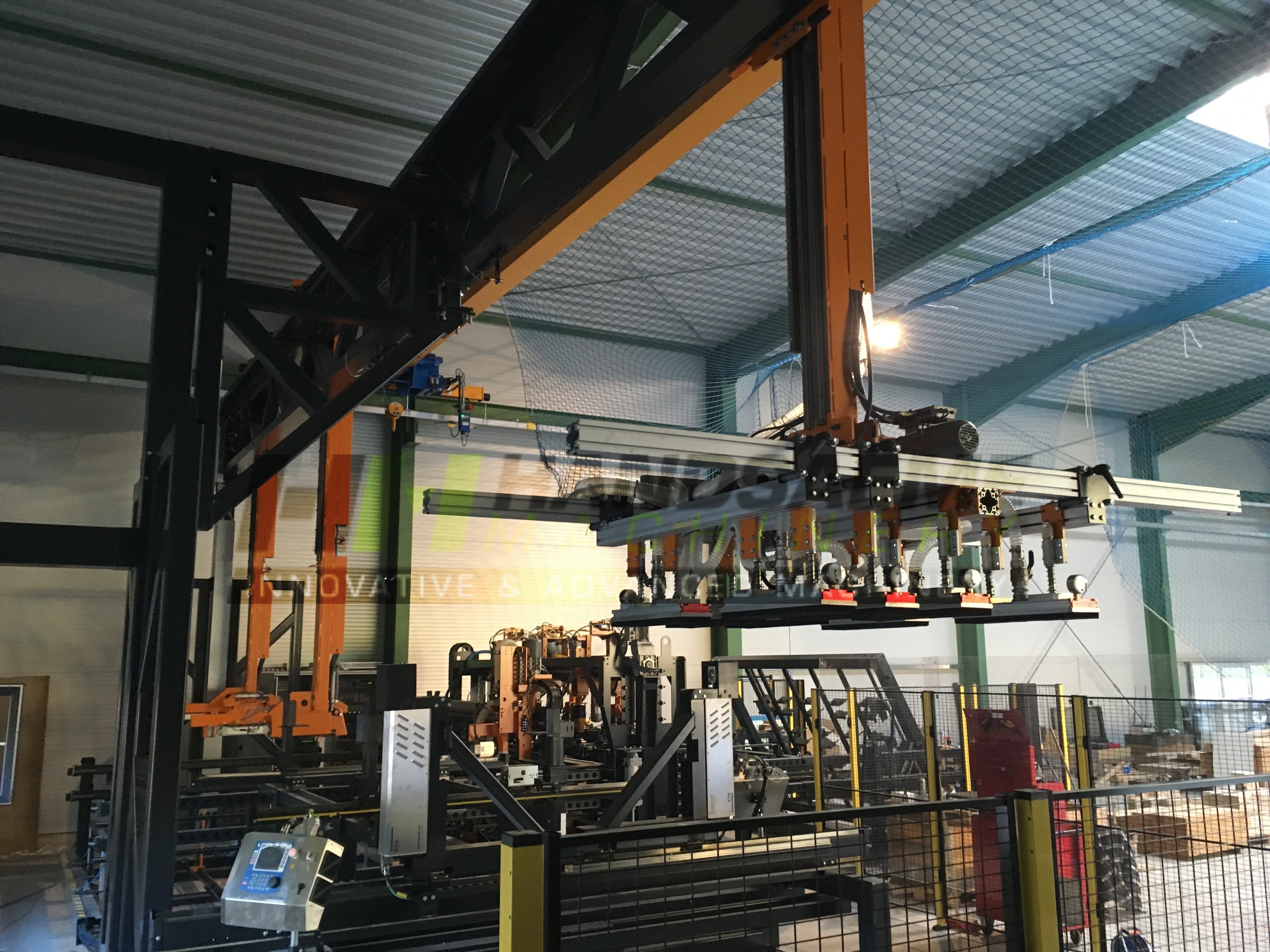 Machine in the spotlight: Automatic pallet nailing with minimum manpower