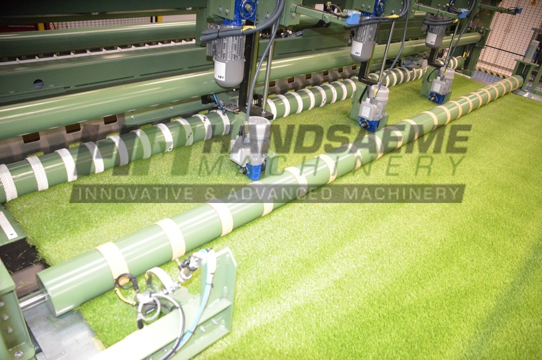 Length and cross cutting of (grass) carpets