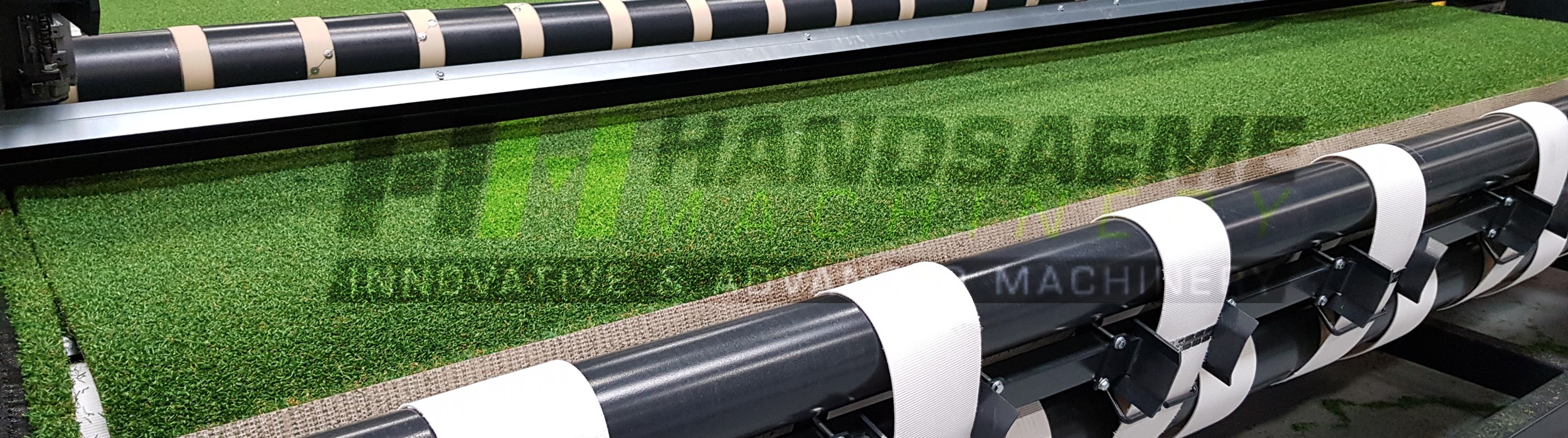 Coupon cutting machine for artificial grass